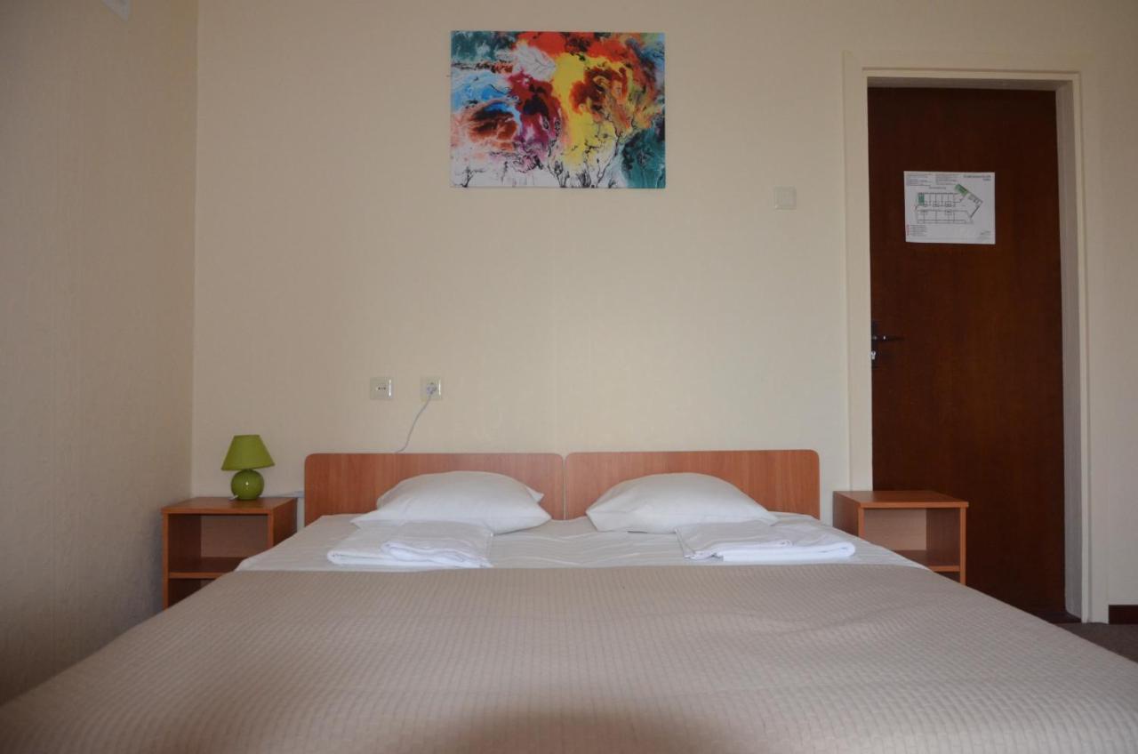 Hotel Latgale Rēzekne Zewnętrze zdjęcie