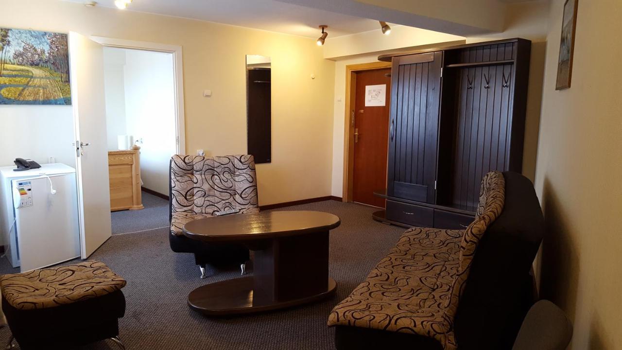 Hotel Latgale Rēzekne Zewnętrze zdjęcie