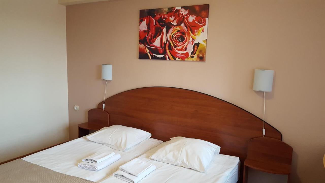 Hotel Latgale Rēzekne Zewnętrze zdjęcie